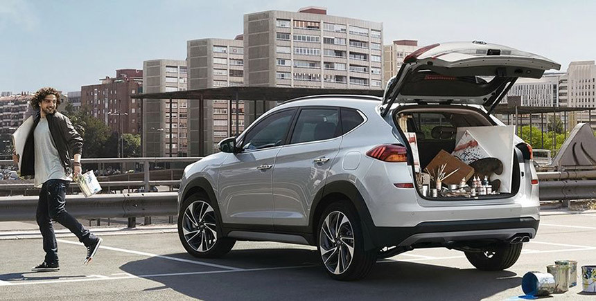 Везде чёрная пятница, в Hyundai - чёрный ноябрь. Скидки до 8000. Зимние шины в подарок