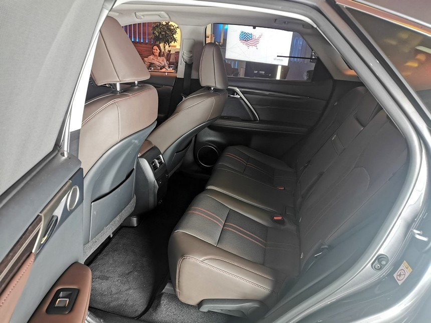 В Минске презентовали обновленный Lexus RX. Цены стартуют от 111.850 рублей