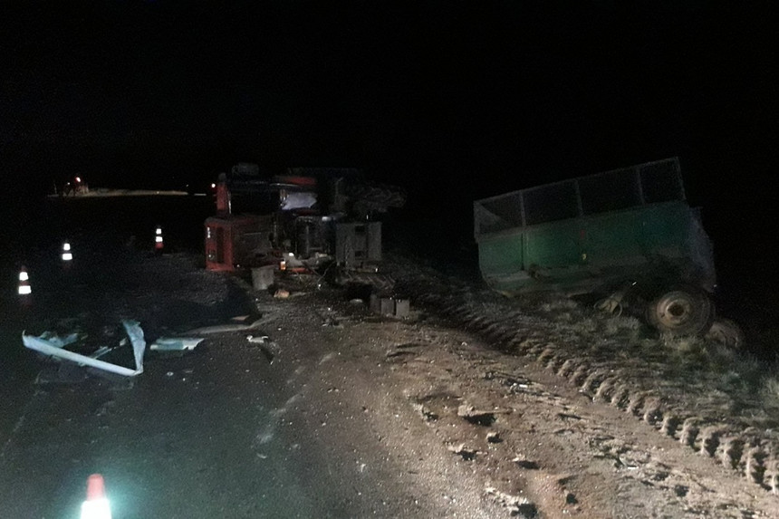 В Полоцком районе большегруз столкнулся с трактором