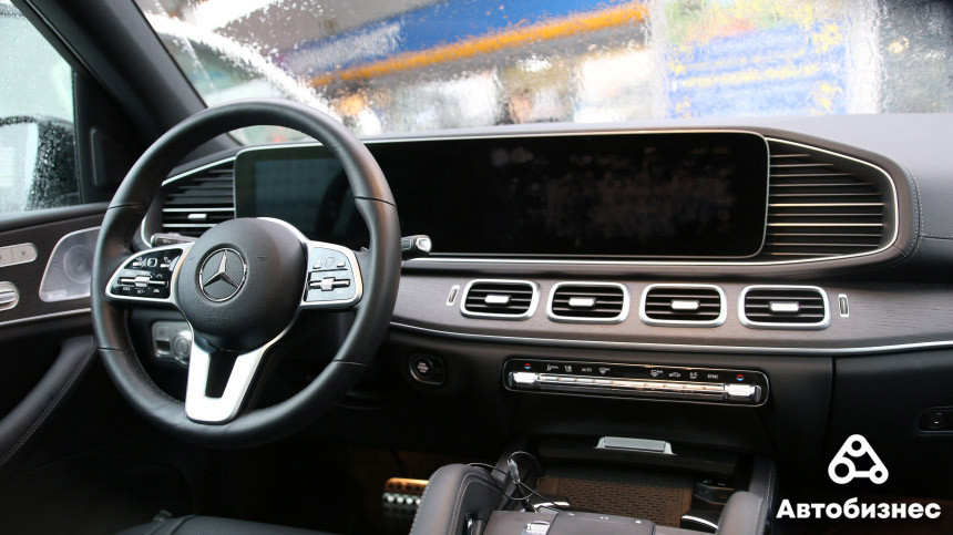 Тест-драйв по-королевски. Изучаем Mercedes GLS третьего поколения