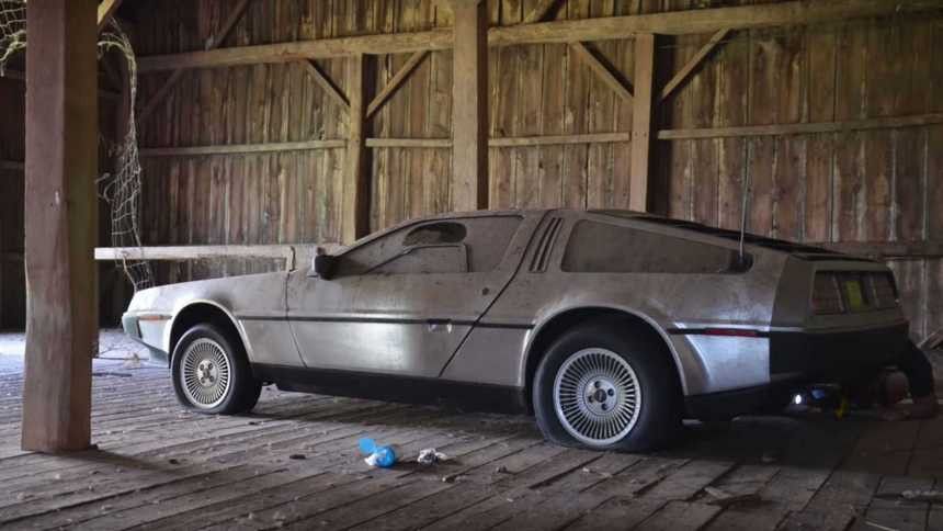 Знаменитый DeLorean больше 30 лет простоял в сарае