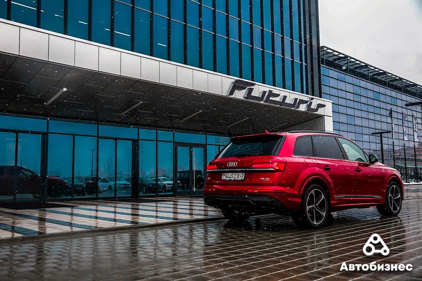 VAG по-прежнему делает вещи? Тест-драйв Audi Q7 к 40-летию Quattro