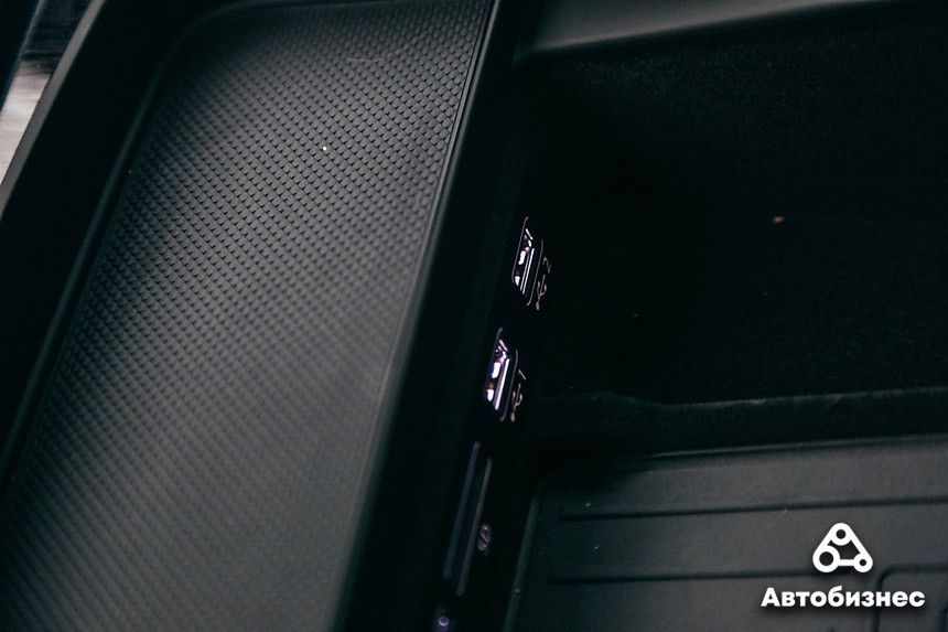 VAG по-прежнему делает вещи? Тест-драйв Audi Q7 к 40-летию Quattro