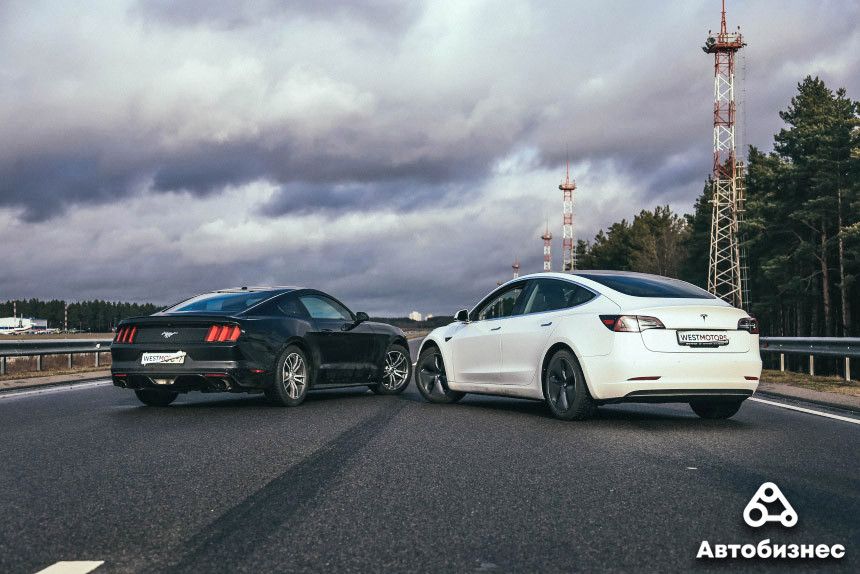 Tesla Model 3 против Ford Mustang: сравнительный тест-драйв и драгрейсинг в Липках
