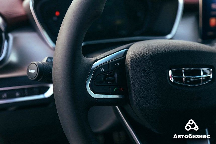 Почти Volvo? Тест-драйв Geely Coolray