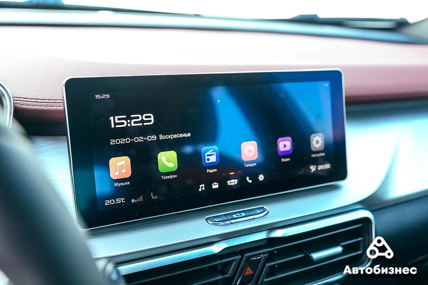 Почти Volvo? Тест-драйв Geely Coolray