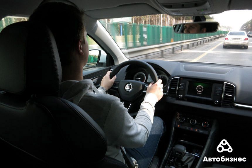 На три года позже Европы - стоило ли ждать? Ищем плюсы и минусы в Skoda Karoq
