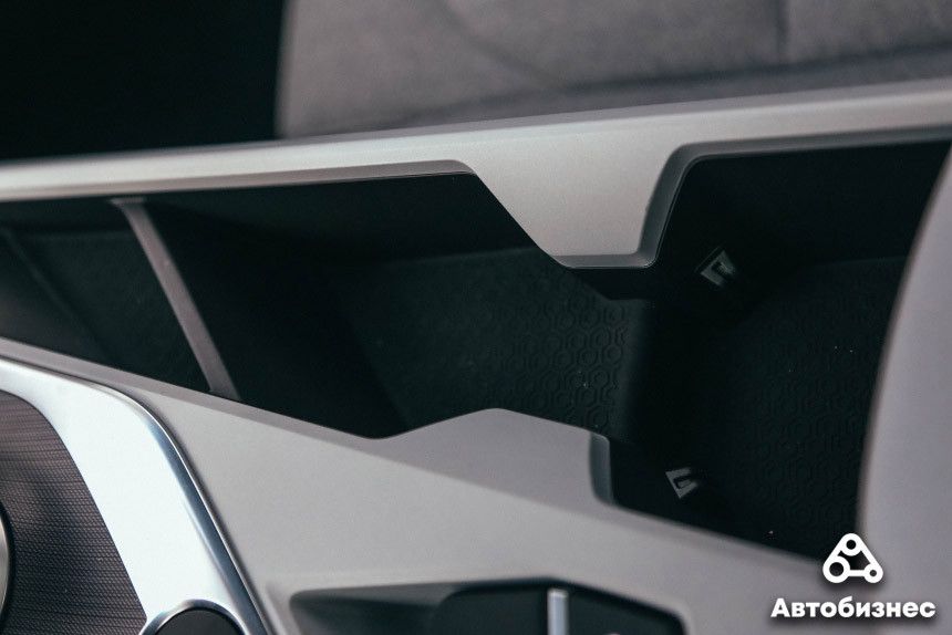 80 бесплатных километров за 15 минут. Как мы тестировали и заряжали Geely Geometry A