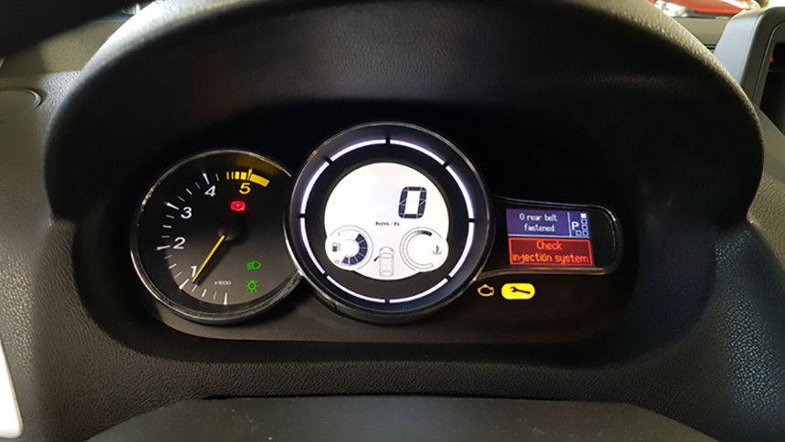 Купил подержанный дизельный Renault 1.5 dCi, с ГРМ вышел косяк. Кому претензии?