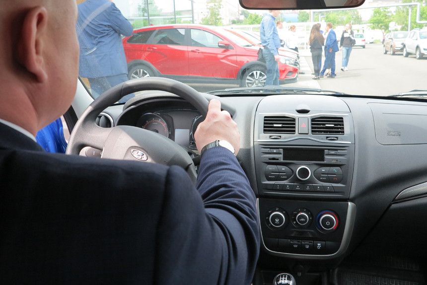 Почему многие покупатели LADA переключились на лимитированные версии?