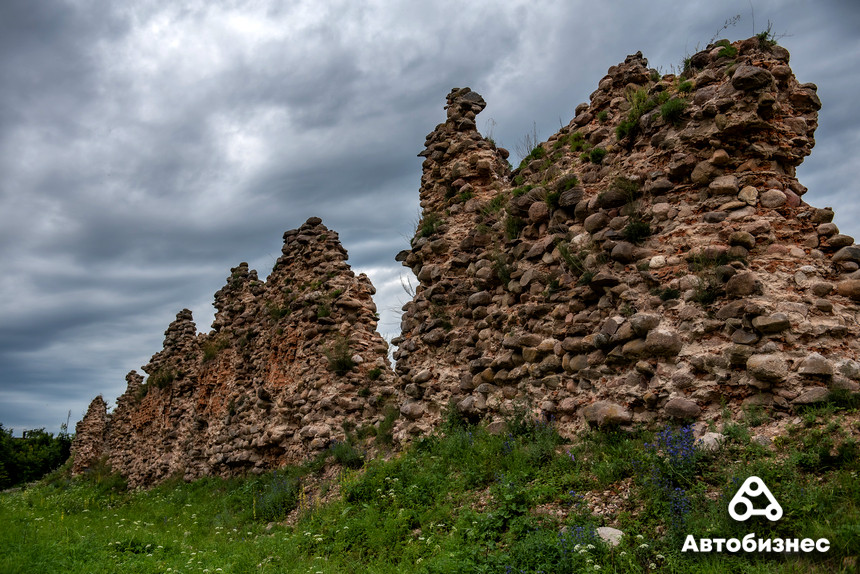 Путешествуем на M1NSK SCR 250. Часть 1. От шахт ядерных ракет под Сморгонью до призраков Гольшанского замка