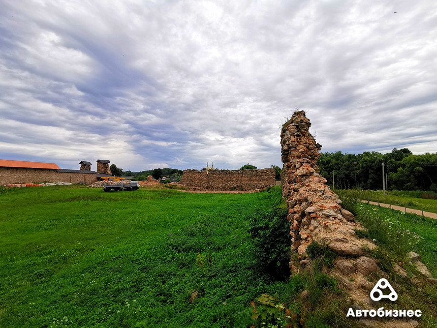 Путешествуем на M1NSK SCR 250. Часть 1. От шахт ядерных ракет под Сморгонью до призраков Гольшанского замка