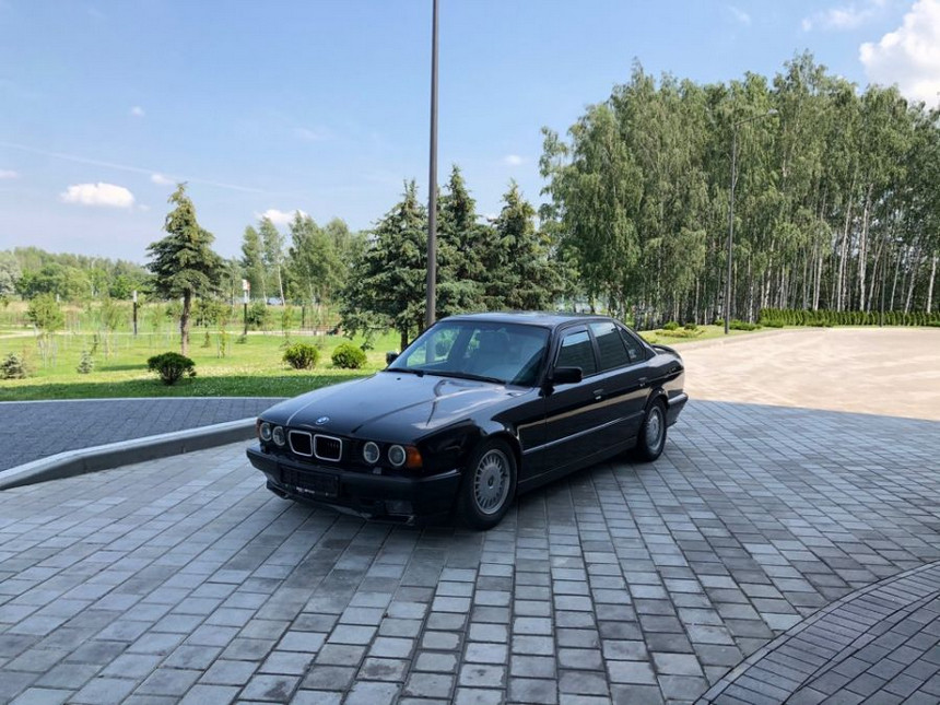 6 литров – и это не расход. Подборка автомобилей с 