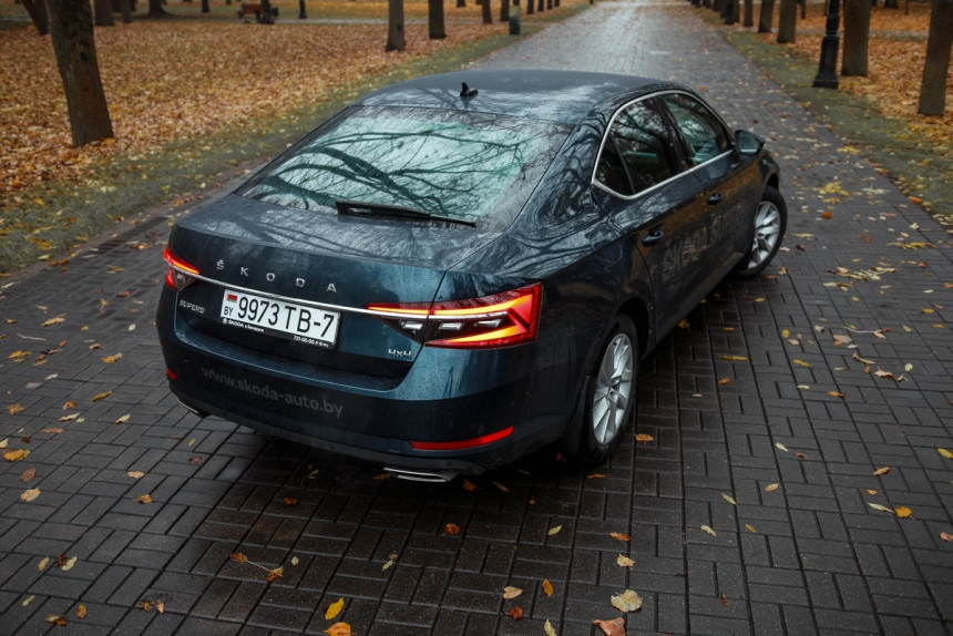 Билет в бизнес-класс. Тест-драйв обновленной Skoda Superb 