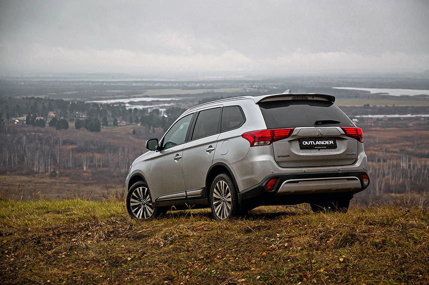 Mitsubishi Outlander – идеальный внедорожник, куда бы вы ни собрались ехать