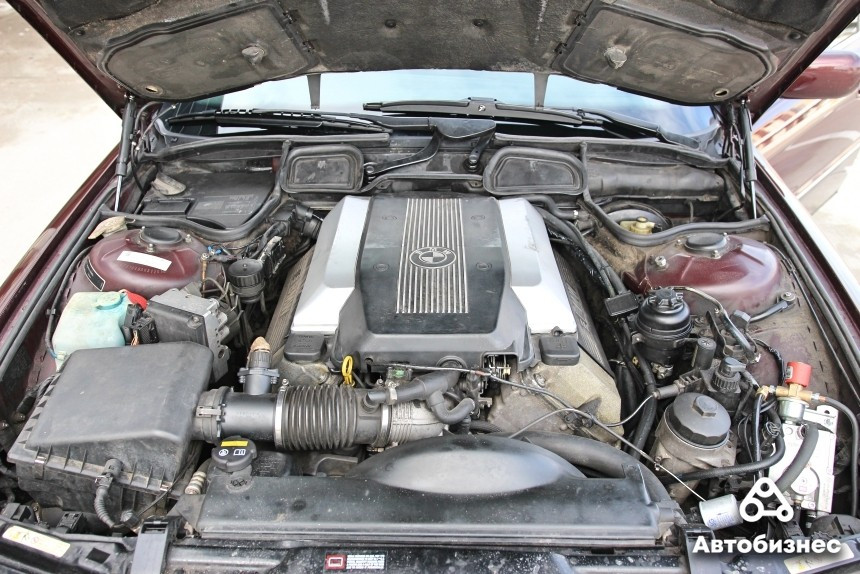 Купил за 7000, вложил 25.000 долларов. История любви к BMW E38