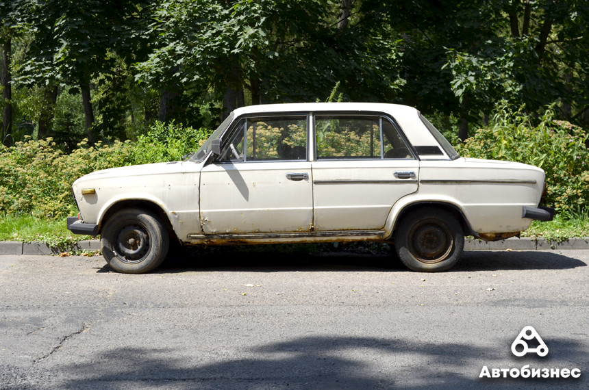 Как построить парковку во дворе или отремонтировать яму. ЖЭУ – о проблемах автомобилистов