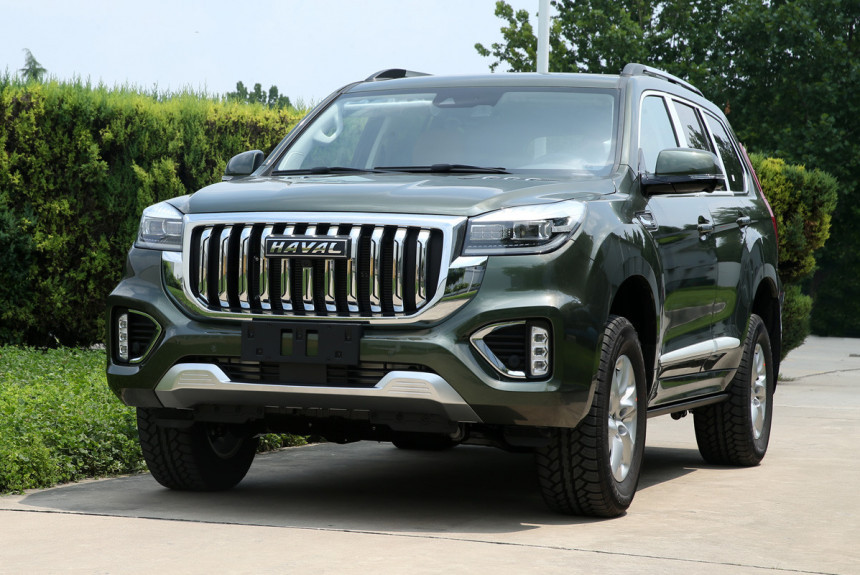 Geely Atlas с X-фейсом, новые 