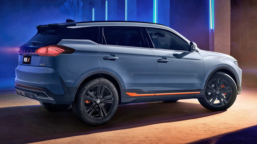 Geely Atlas с X-фейсом, новые 