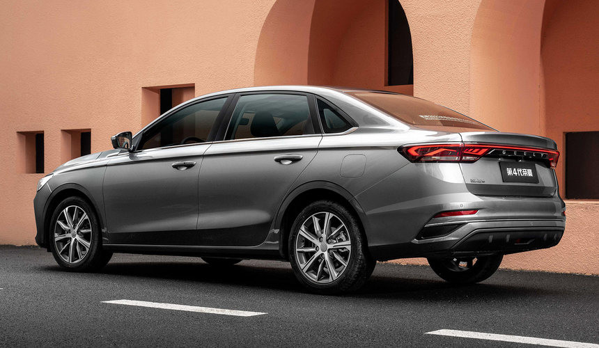 Geely Atlas с X-фейсом, новые 