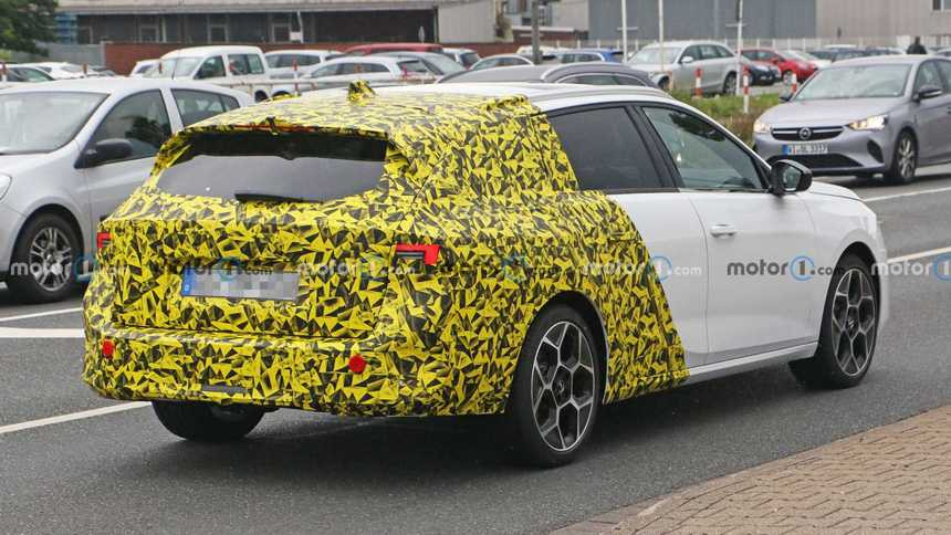 Что скрывают автопроизводители? Изучаем шпионские фото BMW, Audi и не только