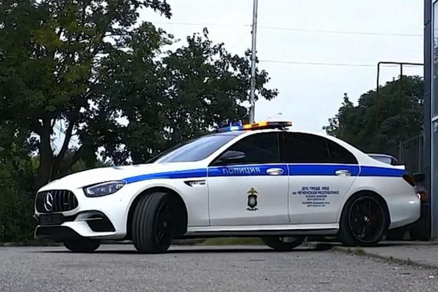 Всегда на страже! Какие автомобили передали полицейским службам мира в этом году