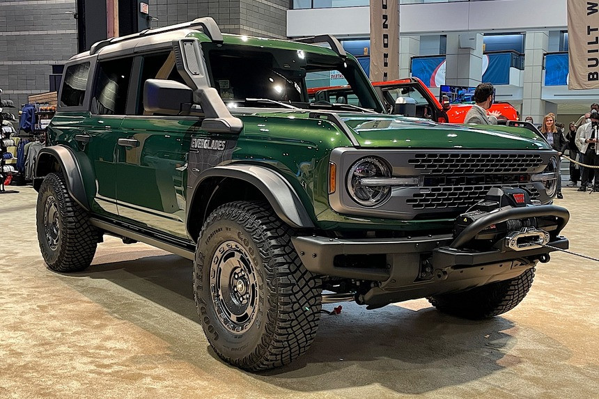 Blazer, Bronco и Grand Cherokee. Старые имена в новом обличье показали на Чикагском автосалоне 2022