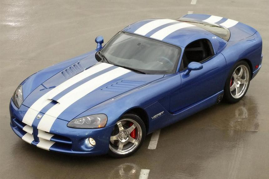Минимум электроники, максимум опасности. 30 лет легендарному Dodge Viper