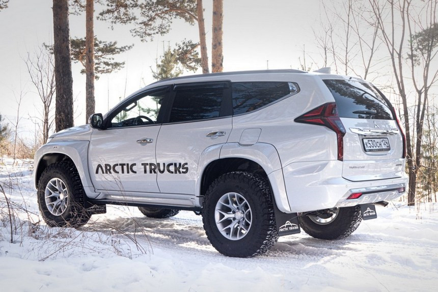 Весенний тюнинг-парад: от принаряженной Astra до брутального Land Cruiser 300