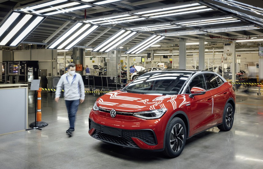 До 700 км на одном заряде. Как Volkswagen переводит свои машины на электричество