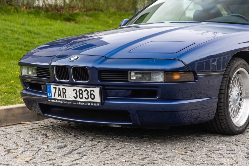 Редкое купе BMW 850Ci с интересной комплектацией выставлено на продажу