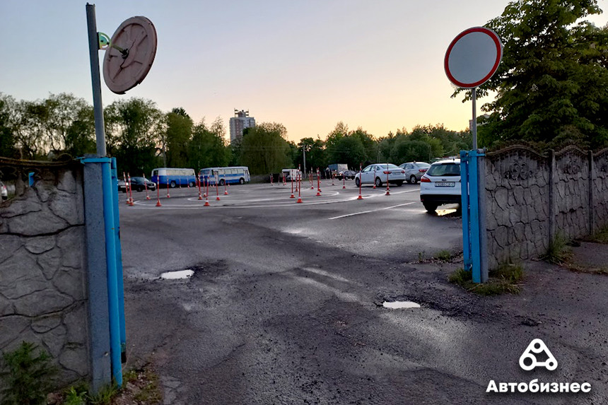 Индивидуальный подход: где научить вождению ребенка или человека без 