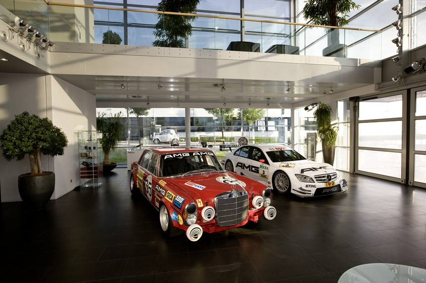 Mercedes-AMG отмечает 55-летие: от 