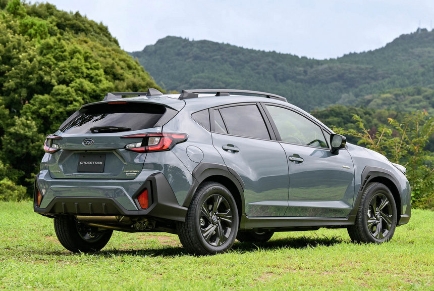 Улучшен во всех местах. Subaru представила новое поколение Crosstrek