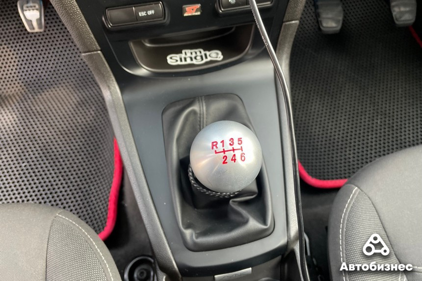 Пригнал из Штатов Ford Fiesta ST и учит на нем курсантов. История нестандартной 