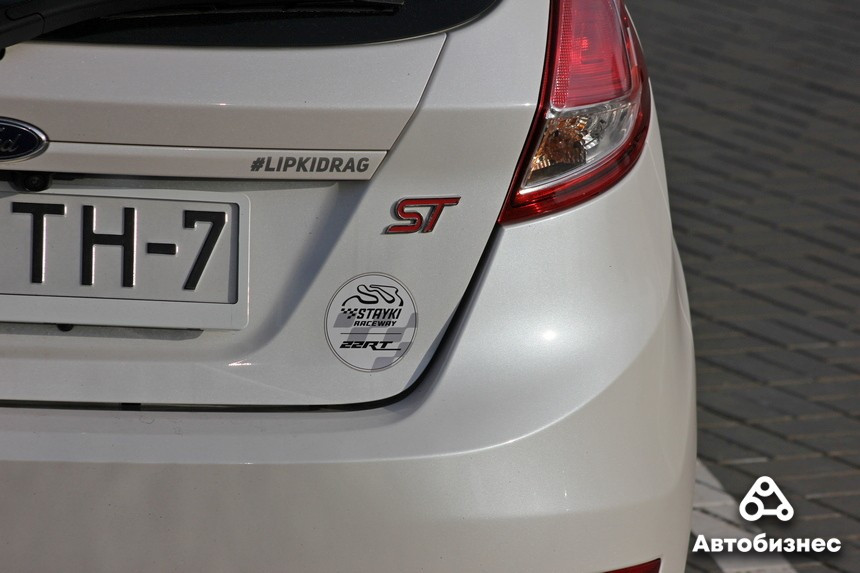Пригнал из Штатов Ford Fiesta ST и учит на нем курсантов. История нестандартной 