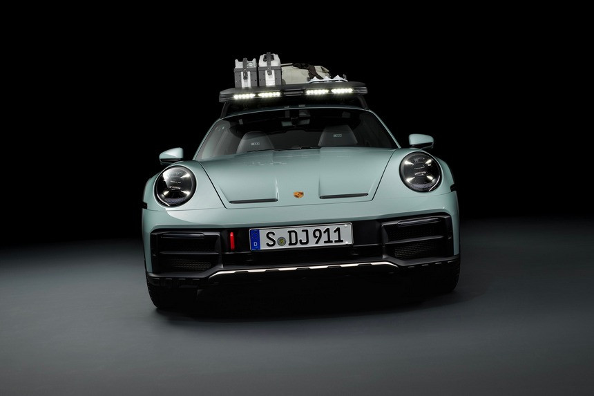 Было быстрое купе – стал быстрый внедорожник! Изучаем уникальный Porsche 911 Dakar