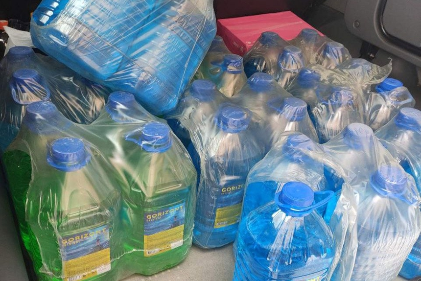 Нелегального продавца "незамерзайки" задержали в Могилеве – изъято 480 литров