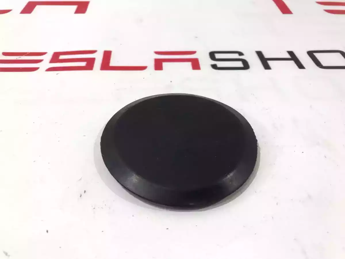 Заглушка к Tesla Model 3 2020