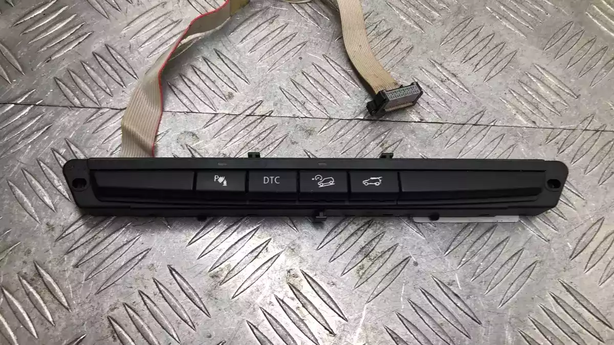 Блок кнопок к BMW X5 2008