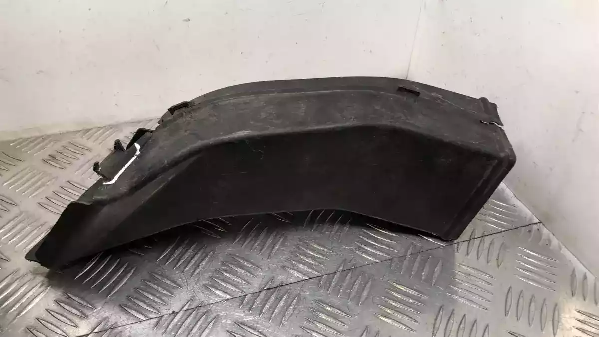 Воздуховод радиатора к BMW  2002