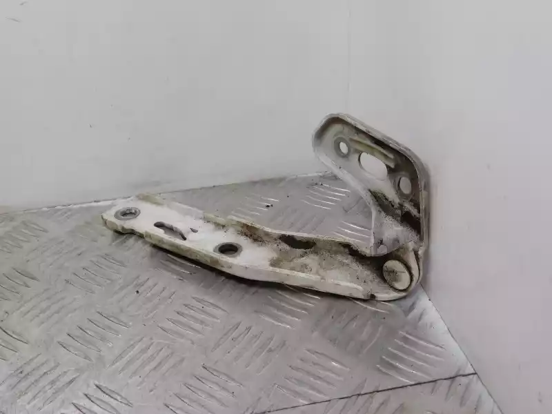 Петли к Audi A6 2008