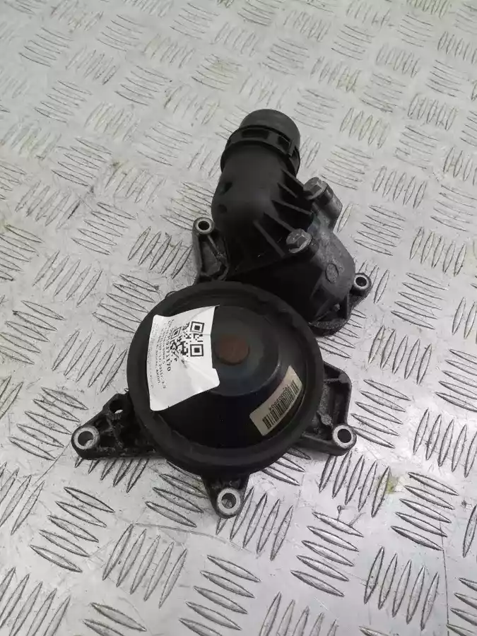 Помпа к BMW  2011