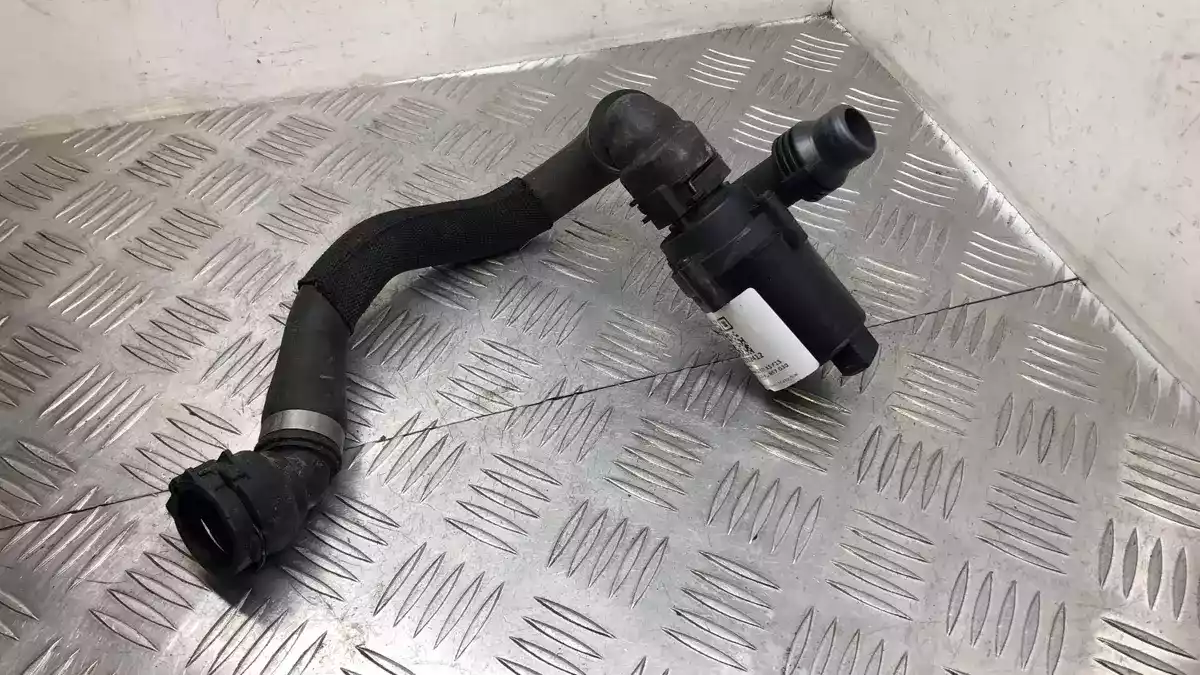 Помпа к BMW X5 2015