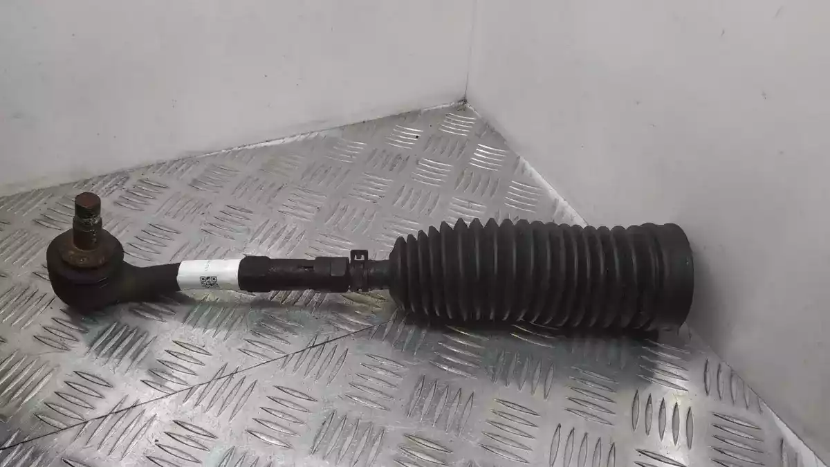 Наконечник рулевой тяги к BMW  2004