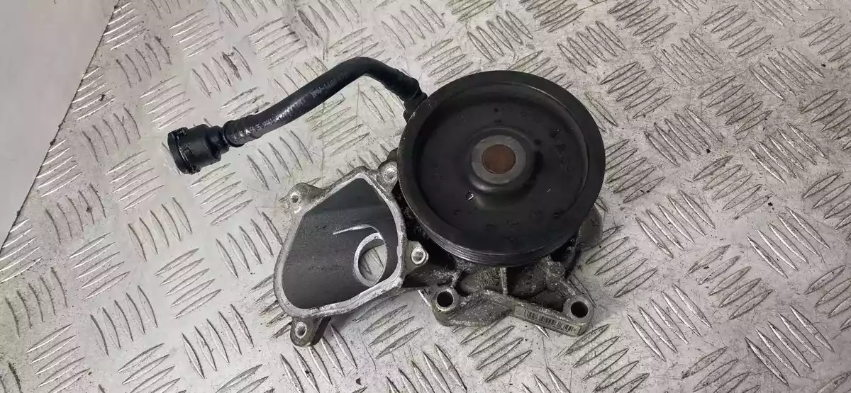 Помпа к BMW X3 2007