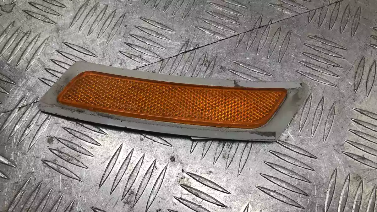Фонарь противотуманный правый к BMW  2011