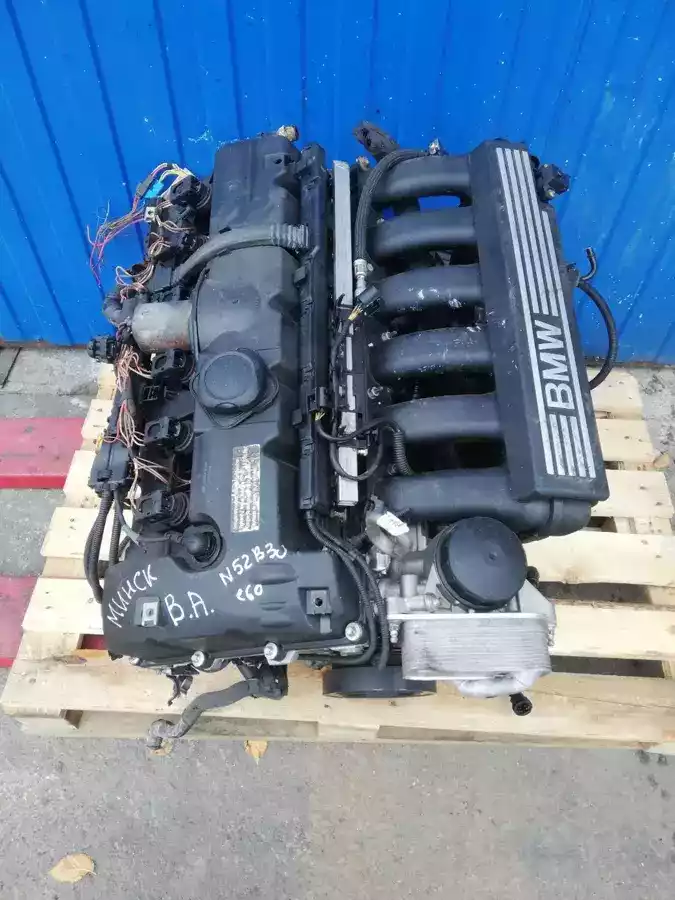 Двигатель к BMW  2009