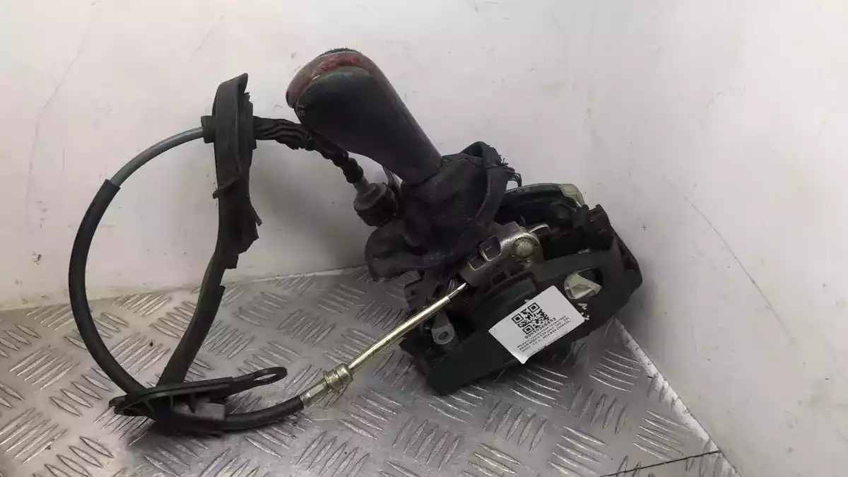 Помпа к BMW  2001