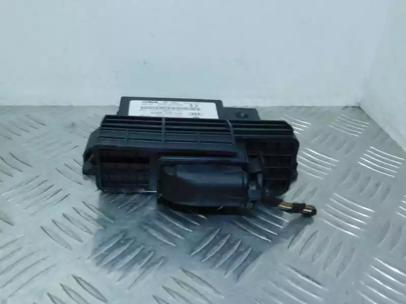 Петли к Audi A6 2006
